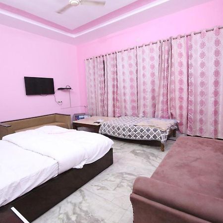 The Karnal Resort Luaran gambar