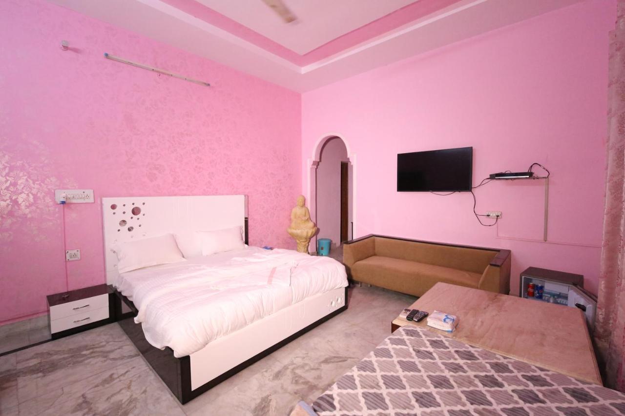 The Karnal Resort Luaran gambar