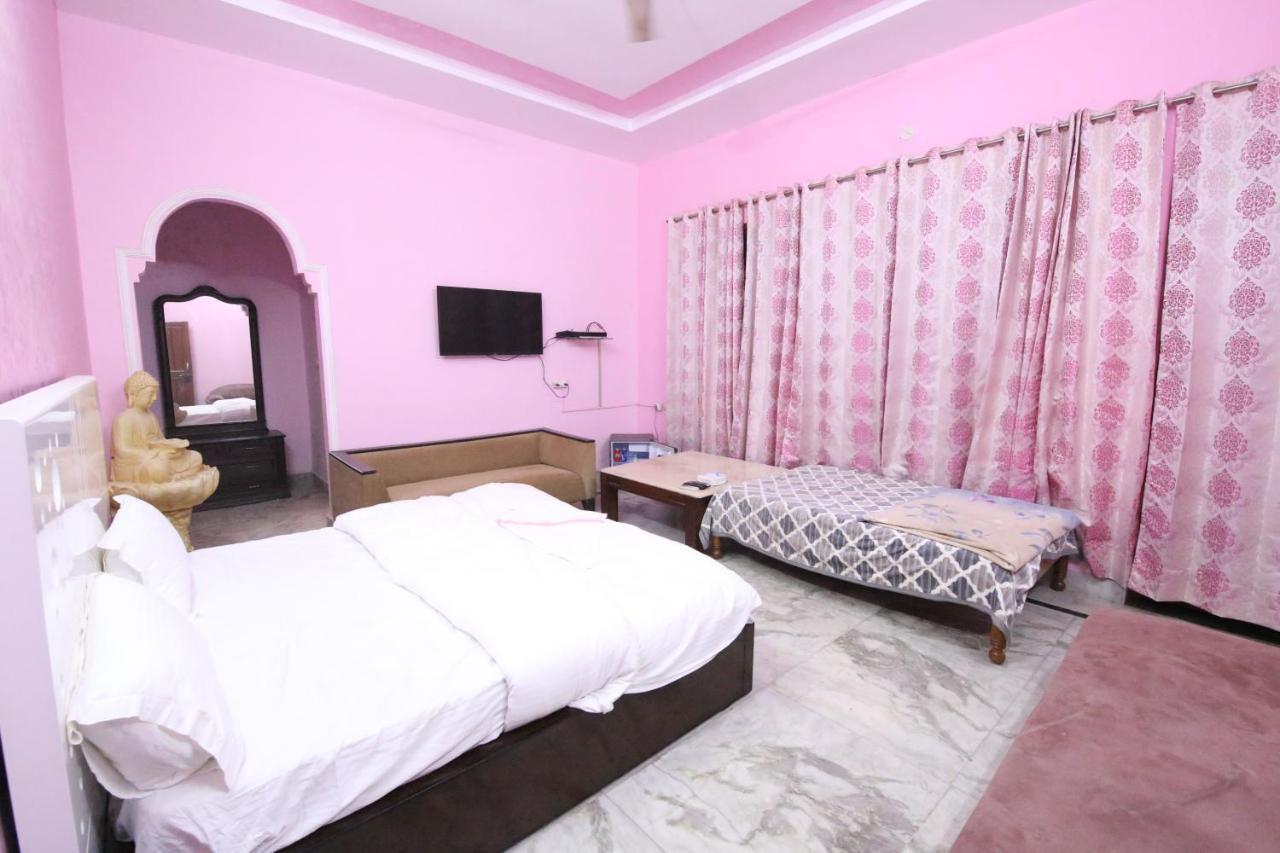 The Karnal Resort Luaran gambar