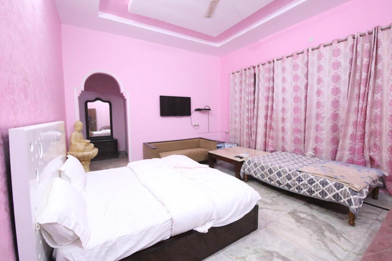 The Karnal Resort Luaran gambar