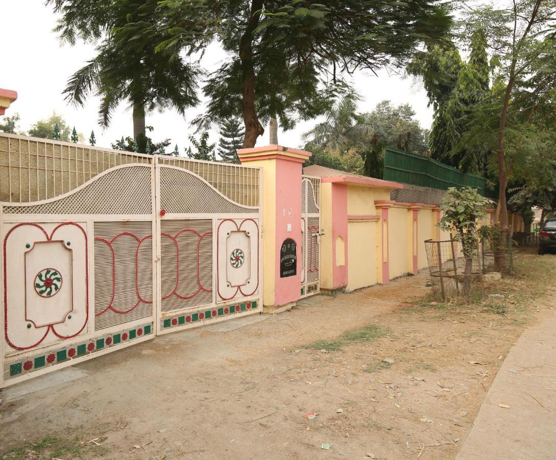 The Karnal Resort Luaran gambar